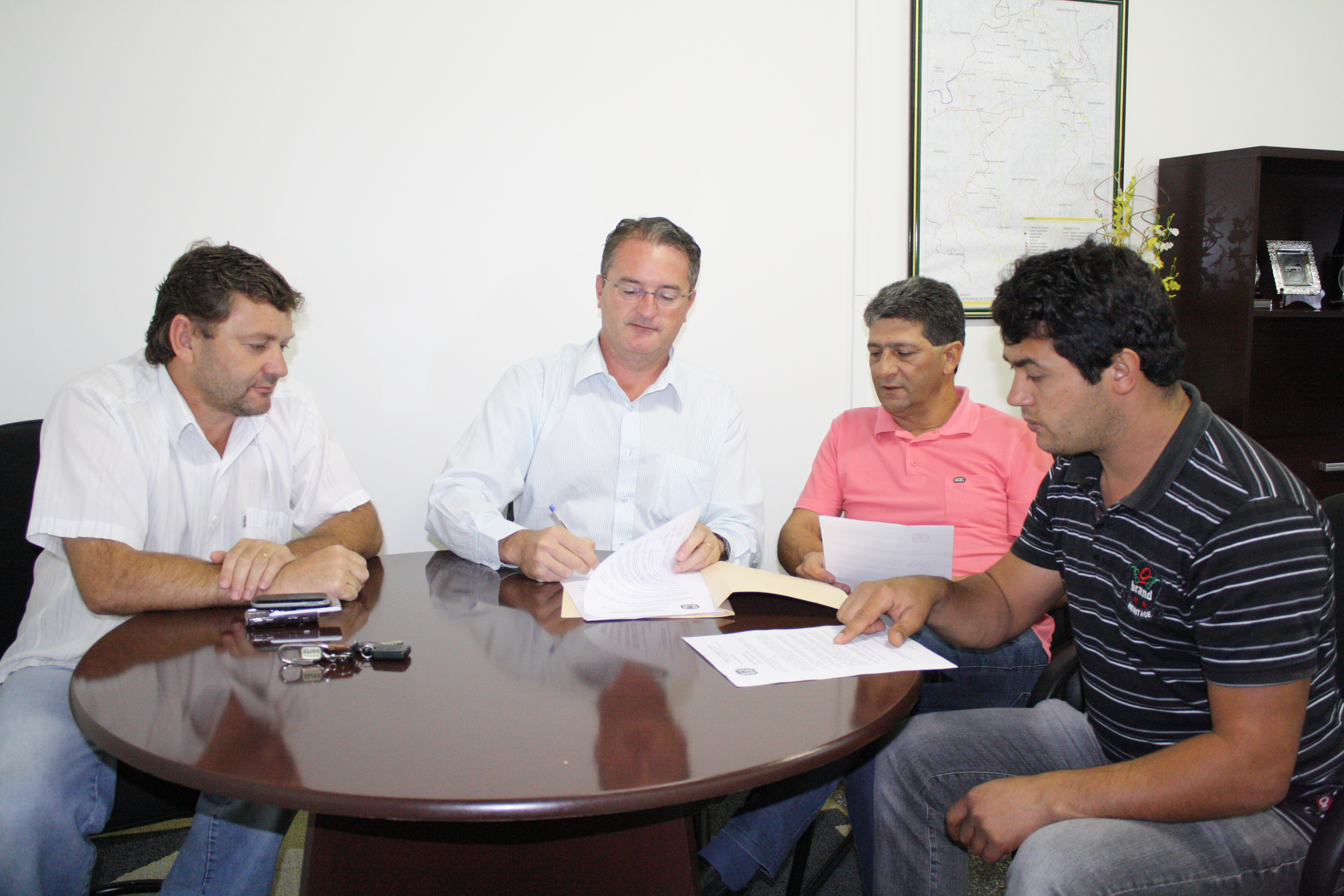 Câmara Municipal promulga lei que institui o Programa Bandejão