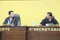 Gil Baiano e Maurício Zimmermann pede atenção da Secretaria de Obras para estradas do interior