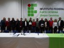 Homenagens, reivindicações e anseios da instituição marcam sessão itinerante no IFSC