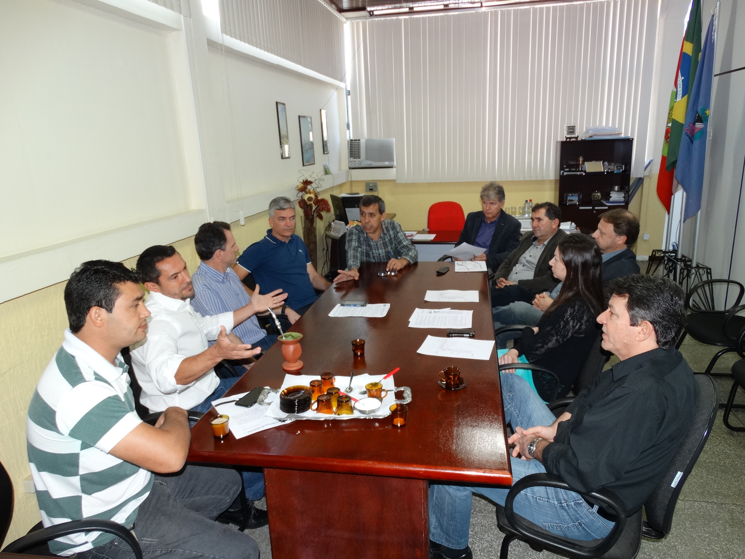 Padronização de calçadas volta a ser debatida durante encontro na Câmara Municipal