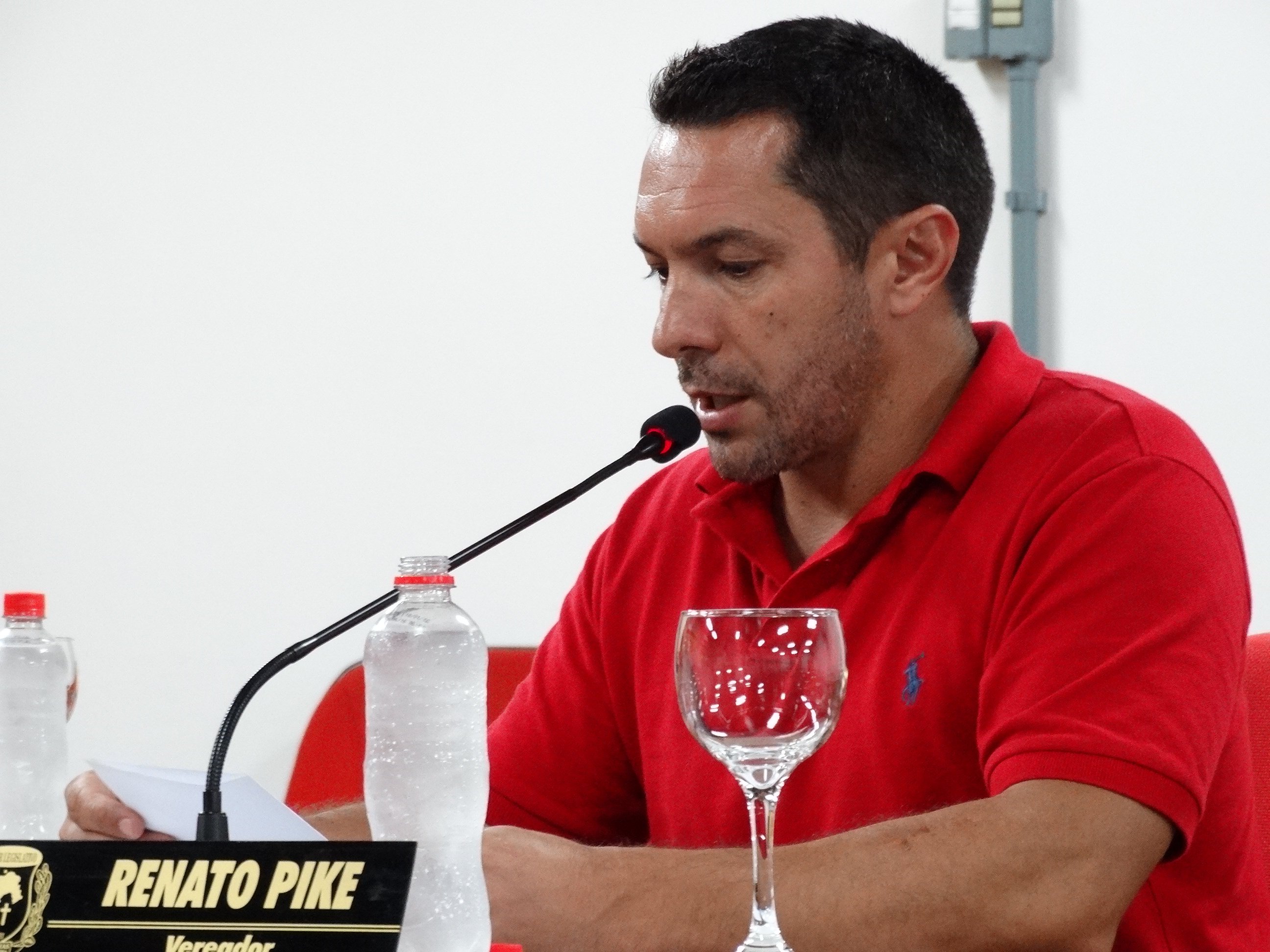 Pike sugere que prefeitura mande fiscalizar asfaltamento de ruas em novo residencial no bairro Piedade