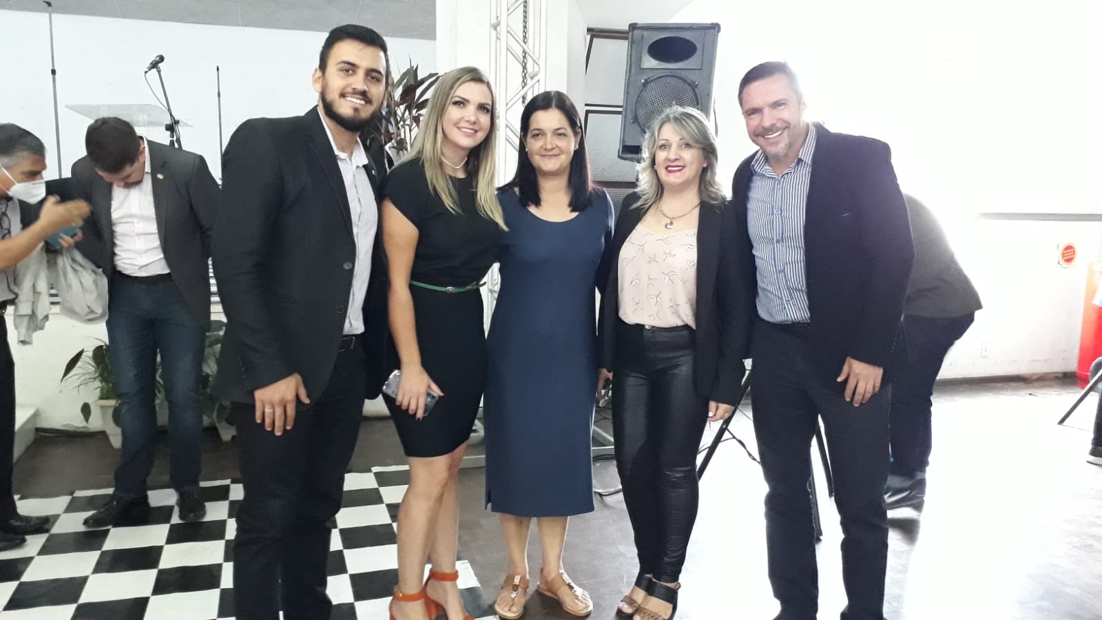 Presidente e Vereadores participam de entregas de notbooks aos professores da rede estadual de ensino