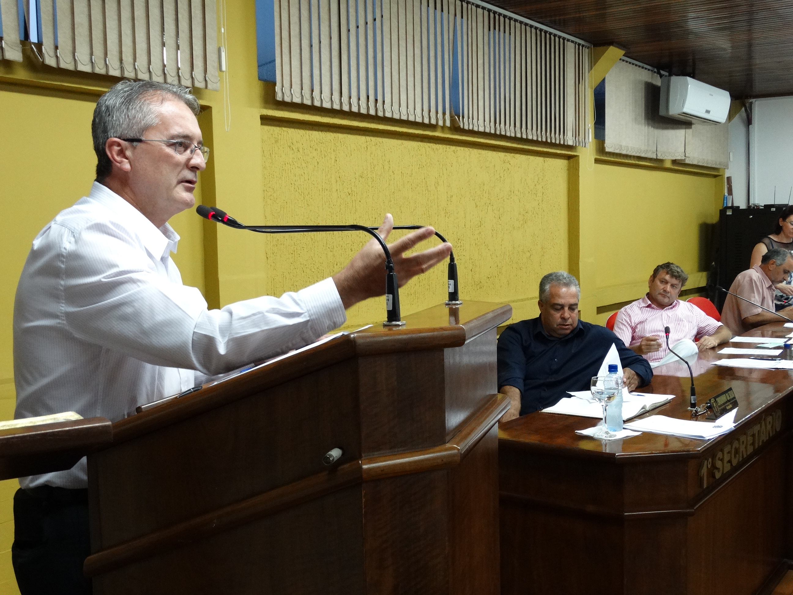 Redução dos salários dos vereadores é debatida na abertura dos trabalhos legislativos do ano