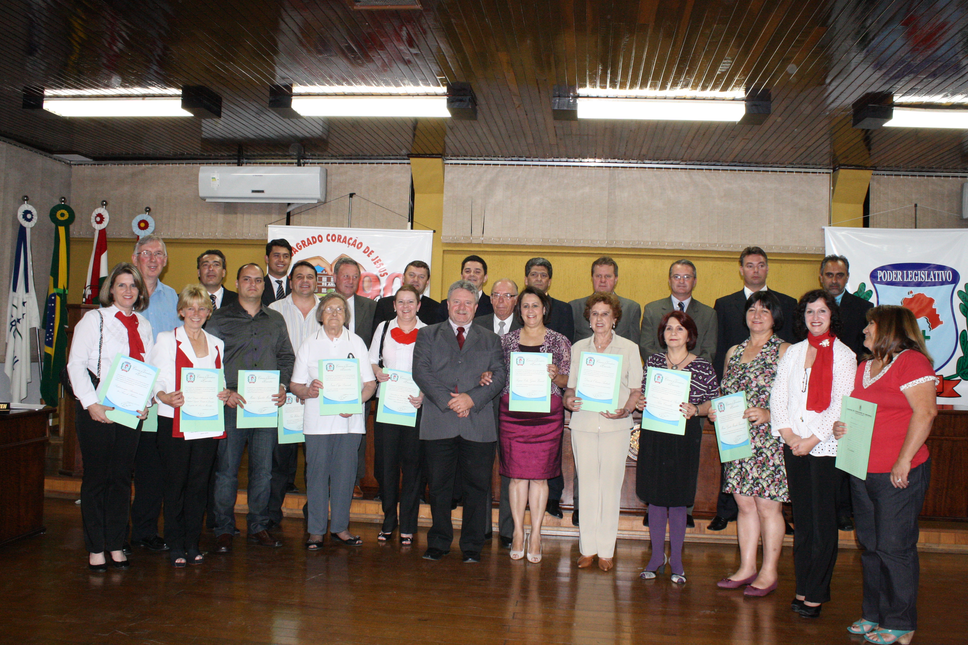 Sessão solene homenageia os 90 anos do Colégio Sagrado Coração de Jesus