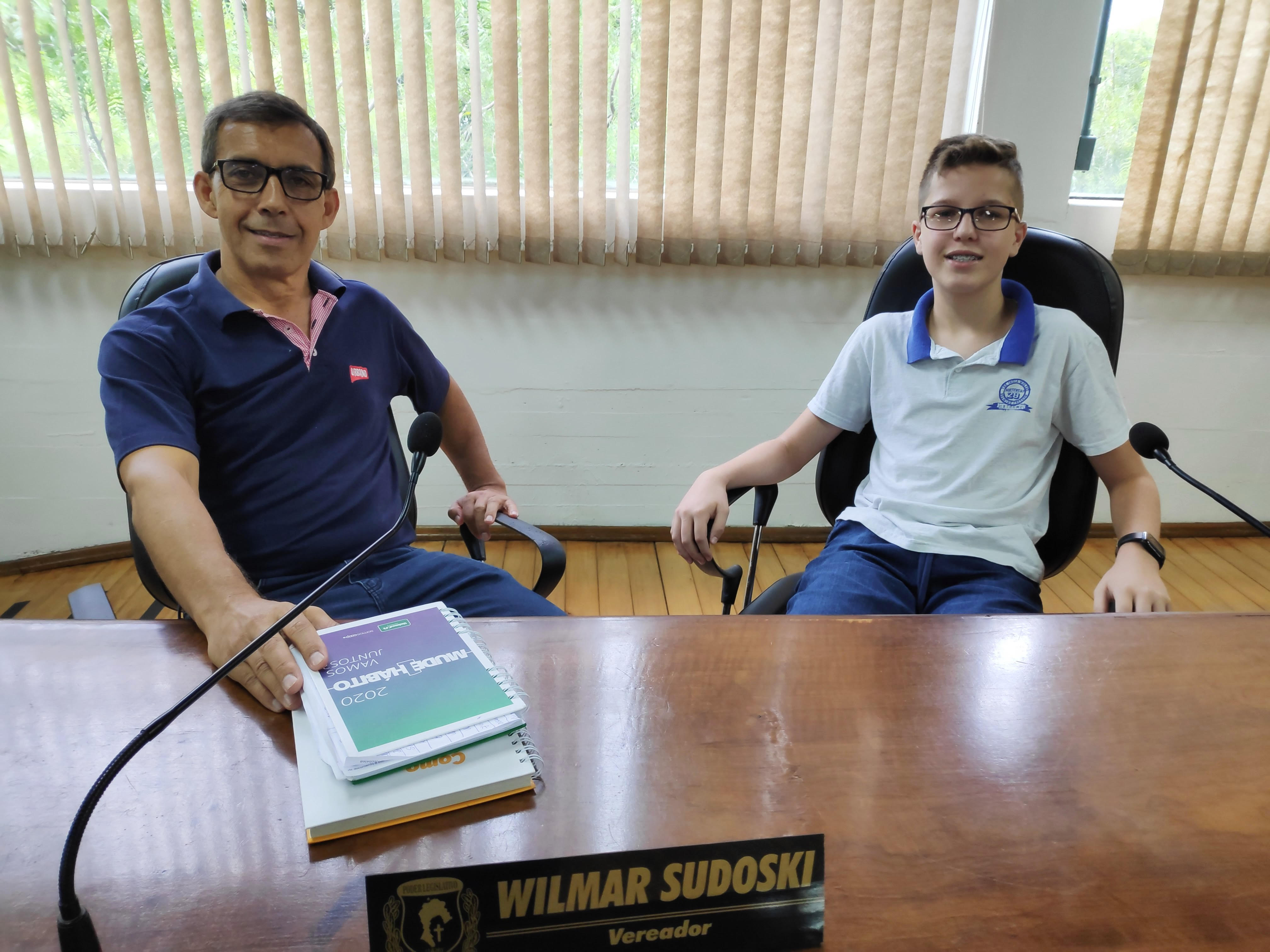 Vereador Wilmar recebe parlamentar mirim