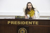  Vereadora e Presidente Tati Carvalho aponta que dinheiro da COSIP foi usado para tapa-buraco